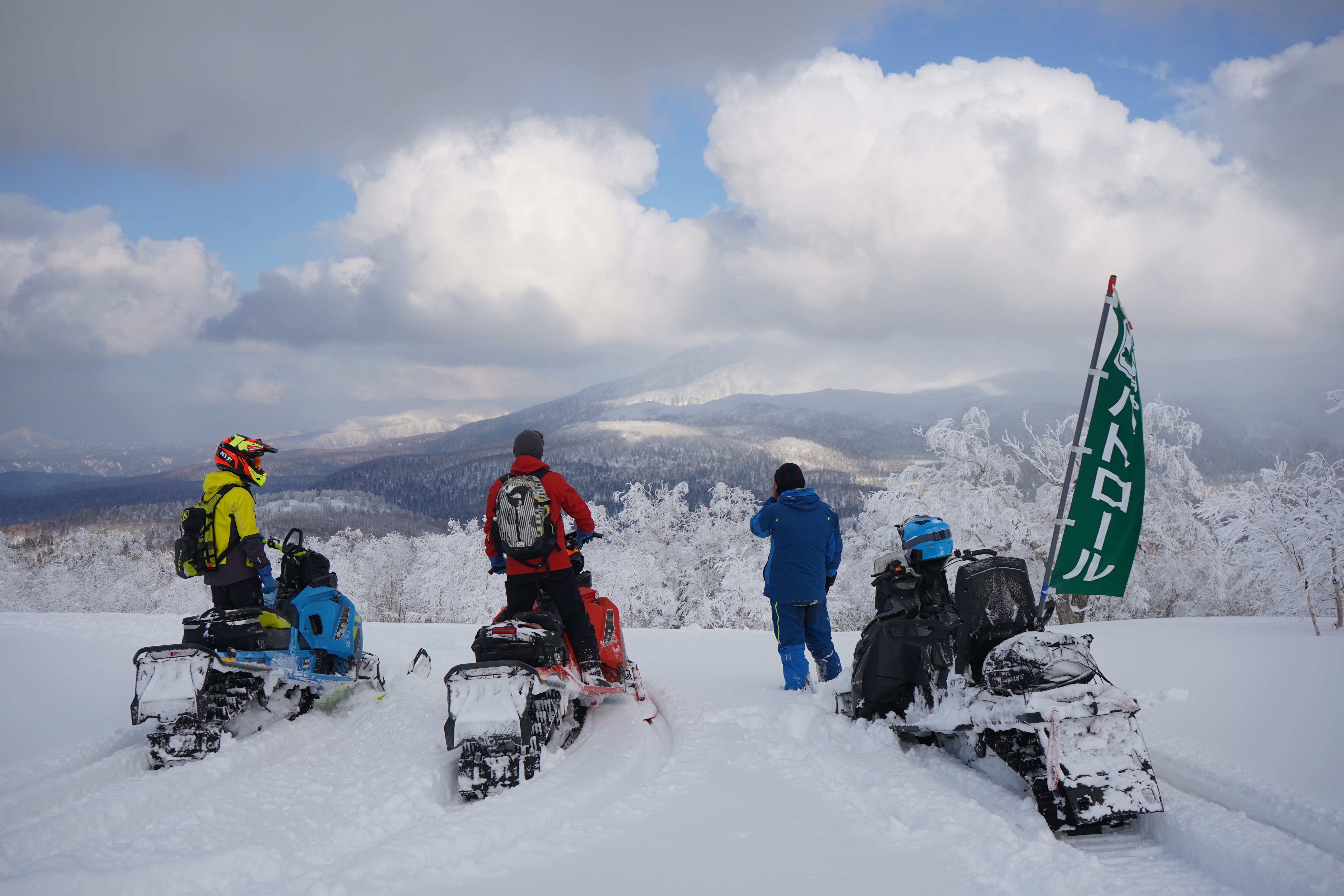ワカサギ スノーモービル ソリ 雪遊び 運搬