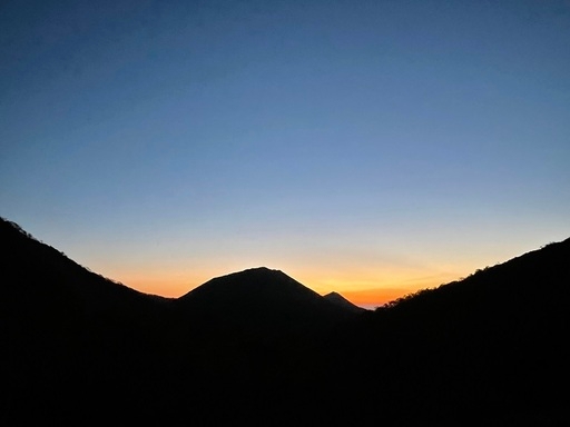 「夜明け」石狩連峰にて　9月