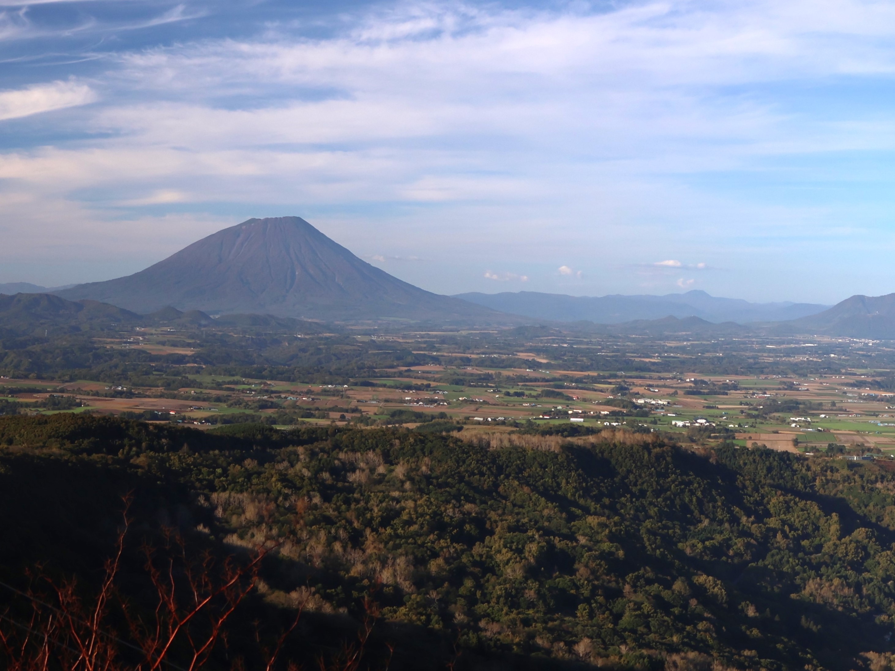ポロモイ山から