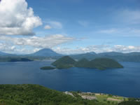 洞爺湖と羊蹄山